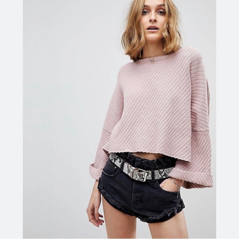 Free people oversized blush pink sweater cropped size large